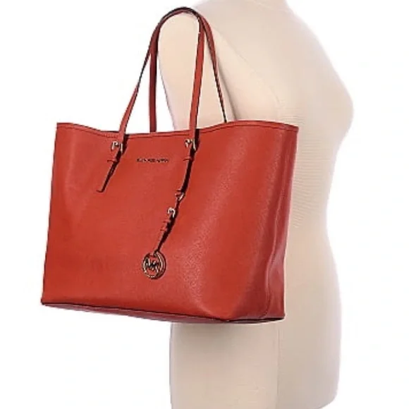 MICHAEL KORS Jet Set Large Travel E/W Tote - Picture 7 of 16